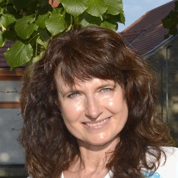 Portrét — Simona Haase